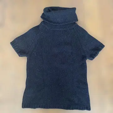 23구 반팔 터틀넥 스웨터 사이즈 38