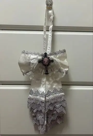 Ozz Croce 자보 타이 화이트