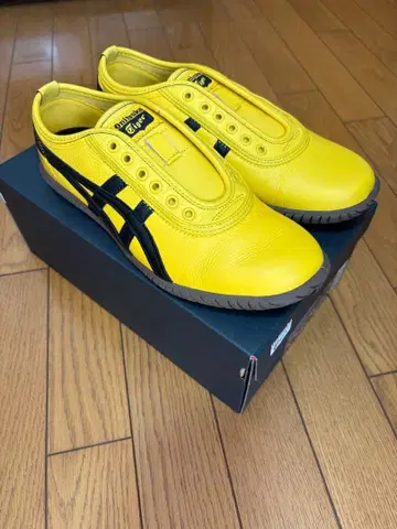 오니츠카타이거 스니커즈