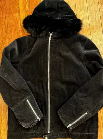 컴시즘 코듀로이 퍼(fur) 장식 자켓 여성용 아우터 블랙