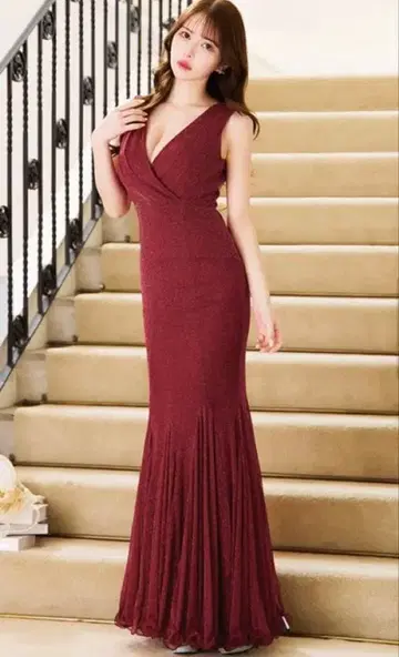 와인 컬러 슬리브리스 플레어 드레스 M 사이즈