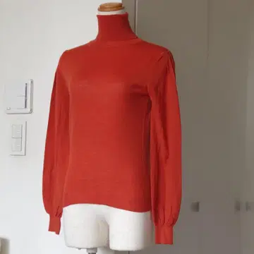 띠어리 럭스 울 터틀넥 니트 오렌지