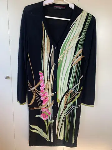 LEONARD 블랙 꽃무늬 자수 롱 가디건