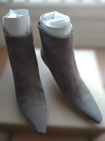 BRENTA 브렌타 스웨이드 숏부츠