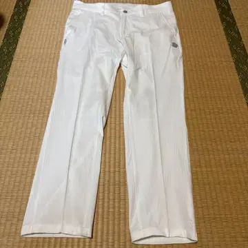 [ 당일 배송 ] 새상품급 JACKBUNNY 화이트 스트레이트 팬츠