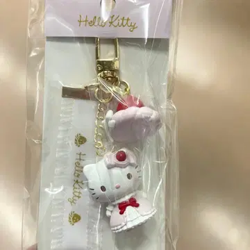 산리오 딸기 휘핑 케이크 키링 키티