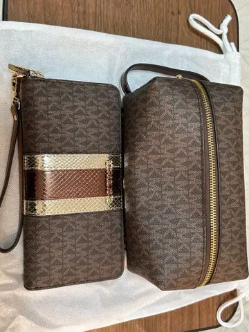 미사용 새상품 MICHAEL KORS 장지갑 파우치 3점 SET