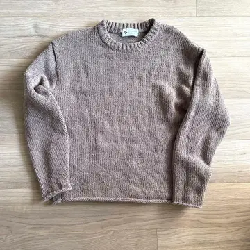 시티 앰비언트 프로덕츠 베이지 크루넥 니트