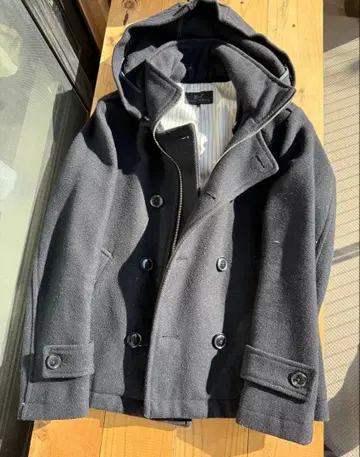 US 후드 부착 다크 그레이 울 코트