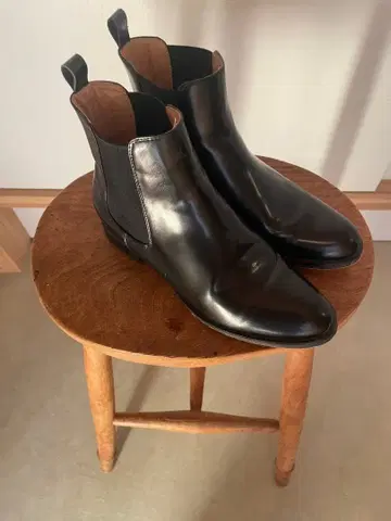 MOHI 블랙 사이드 고어 숏부츠