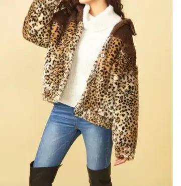 SPIRALGIRL 레오파드 무늬 보아 자켓