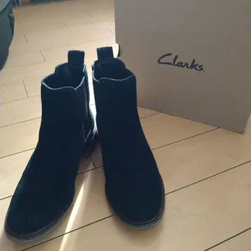 Clarks 블랙 사이드 고어 부츠