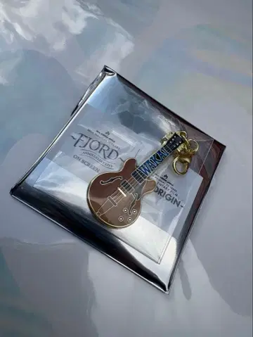 MGA MAGICAL 10 YEARS FILM 메탈 참 컬렉션 B