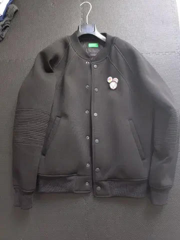 블랙 점퍼 (베네통 레어)