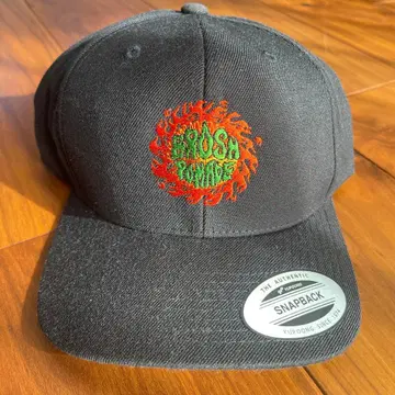 BROSH x LOVE EAR ART 캡