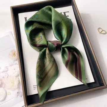 [ 고품질 ] 스카프 실크 100% 고급스러움 그린 인디언 여성용 말