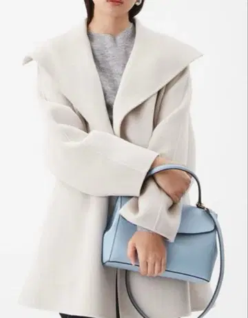 벨트 포함 빅 칼라 미디 기장 코트 미라 오웬