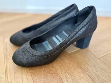 캠퍼 39 라운드토 펌프스 힐 7cm