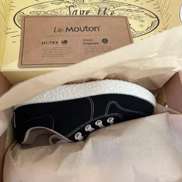 [ 새상품 ] 루무톤 메이트 스니커즈 24.5cm