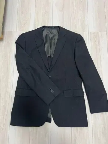 다크 그레이 싱글 브레스 비즈니스 정장 상하의 하루야마