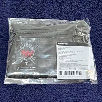 [ 새상품 ] NMIXX Fe3O4 STICK OUT mini pouch