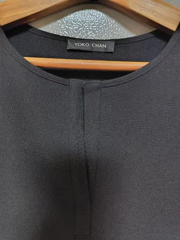 YOKO CHAN 슬리브리스 원피스 블랙