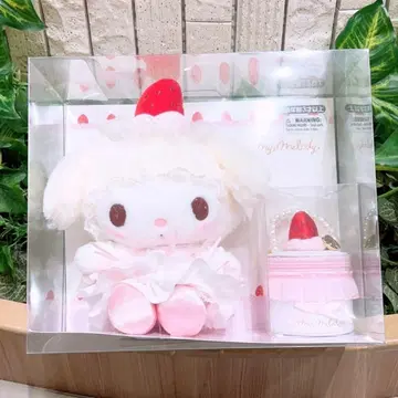산리오 딸기 휘핑 케이크 봉제 인형&액세서리 세트 마이멜로디