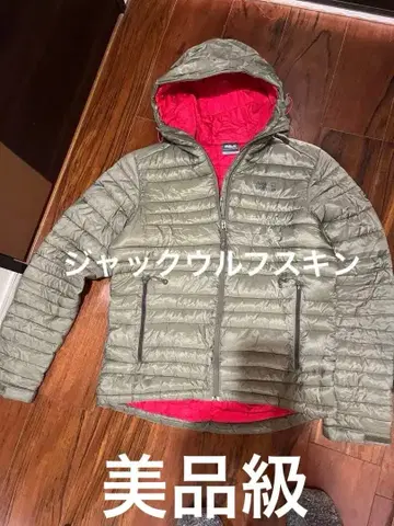새상품급 잭 울프 스킨 다운 자켓 충전솜 남성용 M 사이즈