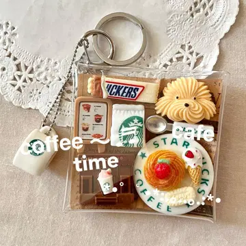 가챠 파우치 강아지와 커피 타임 스트로베리 선데이