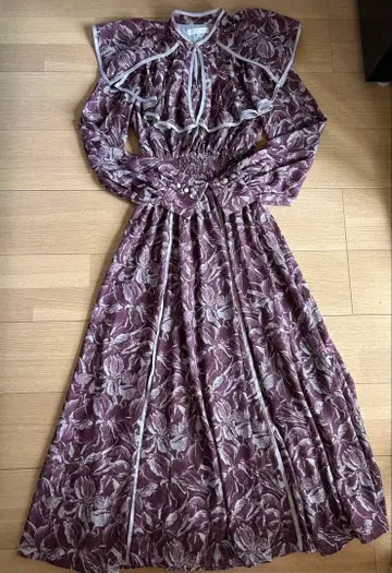 리엔다 프릴 가득 파이핑 꽃무늬 플레어 롱 원피스 S