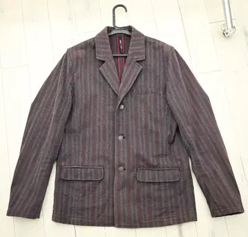 빨간색과 그레이 스트라이프 테일러드 자켓