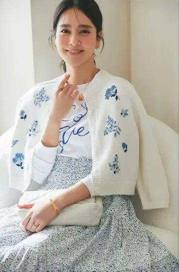 SEVEN TEN 손자수 니트 가디건