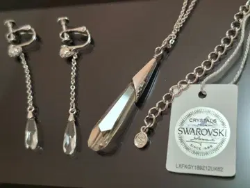 SWAROVSKI 크리스탈 목걸이 귀찌 세트 미사용 새상품