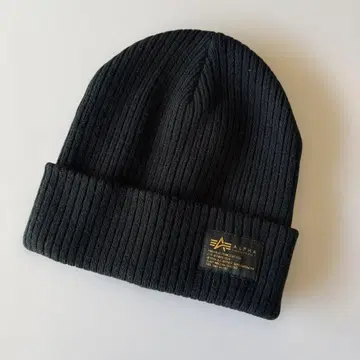 ALPHA INDUSTRIES 니트 캡 블랙