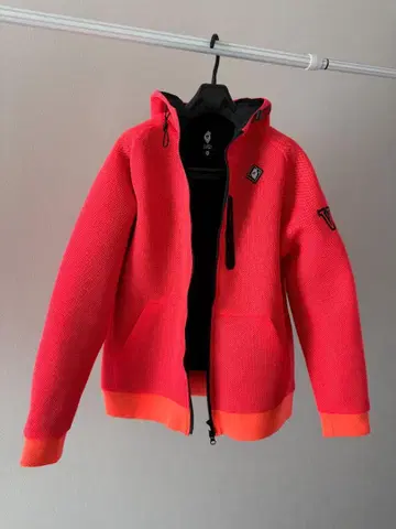 V12 골프 요트 후드티