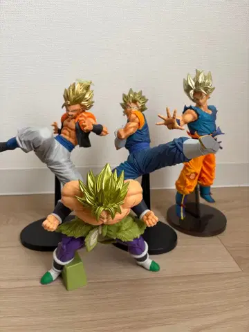 드래곤볼 ZBLOOD OF SAIYANS 손오공 베지트 오지터 브로리