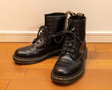 닥터마틴 Dr.Martens 8홀 부츠 UK6 / 25cm 블랙