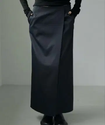 ETRE TOKYO 스트레이트 라인 랩스커트