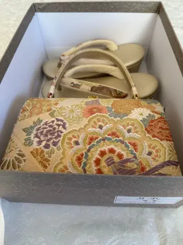 일본 의류용 가방과 조리 세트 성인식