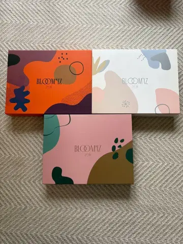 IZ*ONE BLOOMIZ 포토카드 포토북 세트