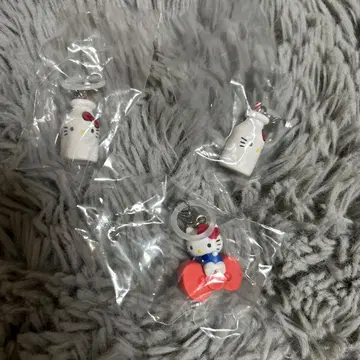 헬로키티 아메리칸 디자인 메지루시 액세서리