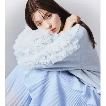 SNIDEL 프릴 튤 디자인 맨투맨 풀오버