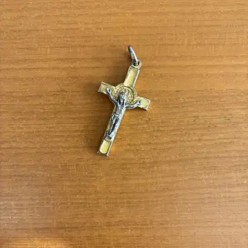 십자가 펜던트 실버와 골드 컬러