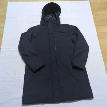 유니클로 다운 코트 무릎 기장 (다크 네이비)