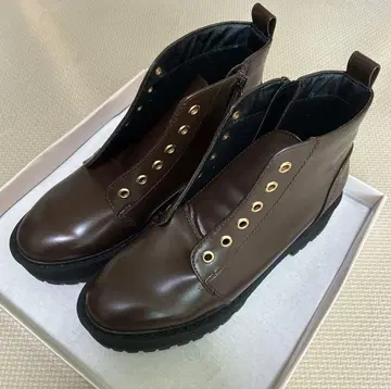 새상품급 Heater 가죽 숏부츠