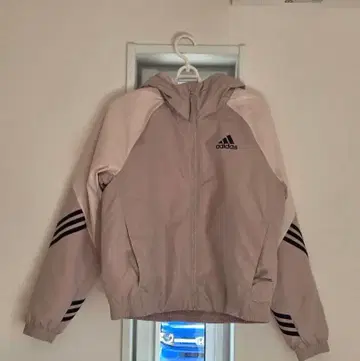 adidas Back to Sport 후드 부착 자켓