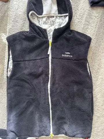 뉴발란스 플리스 베스트와 스커트 세트