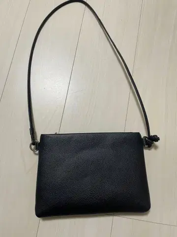 SHIPS 사코슈 천연 가죽 블랙