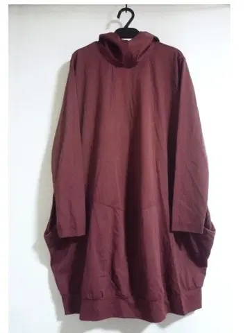 Sample 큐브큐브 Cube 센소유니코 스트레치 원피스