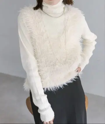 [ 새상품 ] mystic 샤기 니트 베스트 화이트